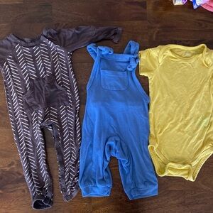 Lot of 3 KYTE items in size 6-12 mo - bodysuit, longalls, and overalls - retired